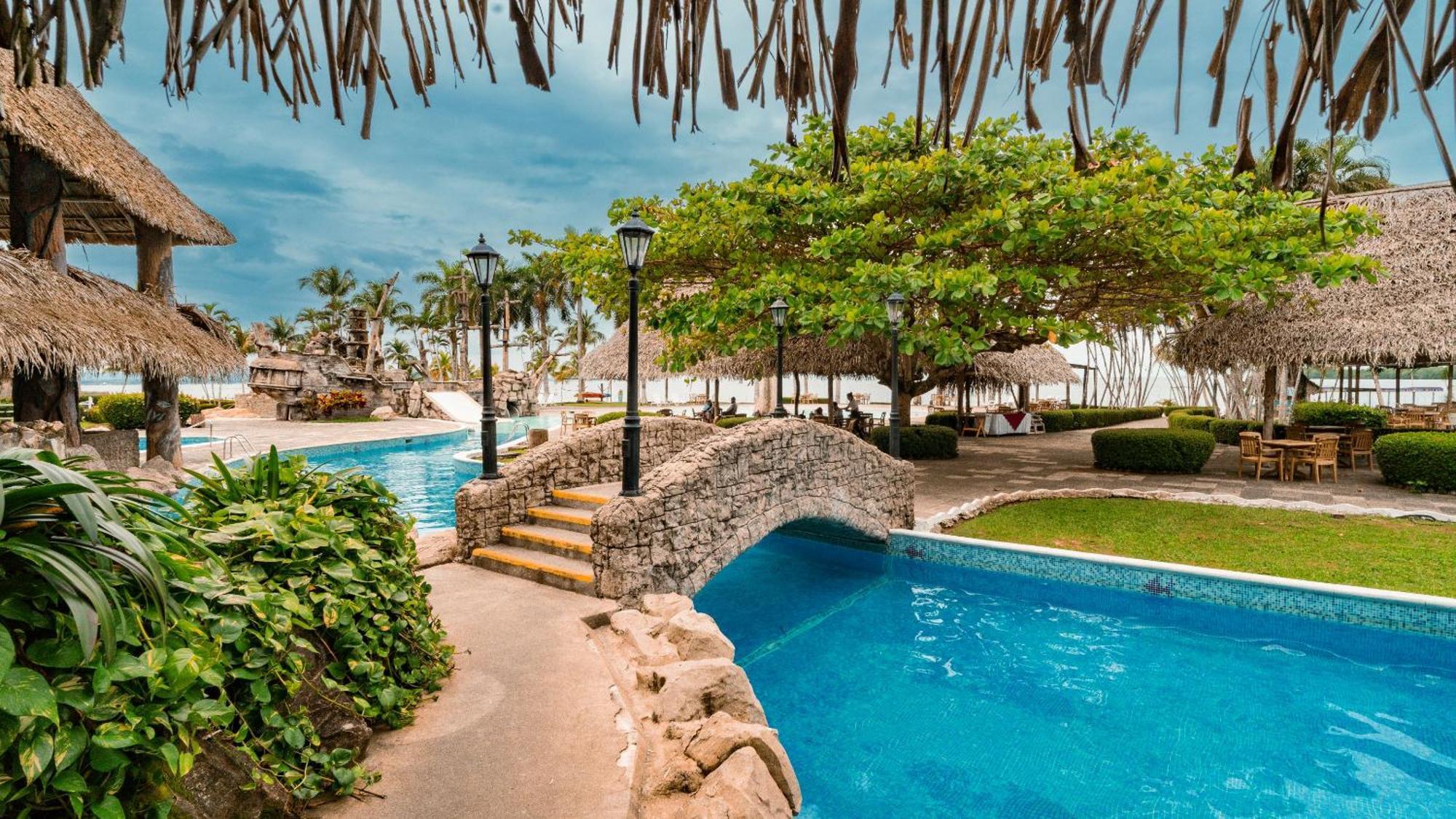 Amatique Bay Hotel Puerto Barrios Exterior photo